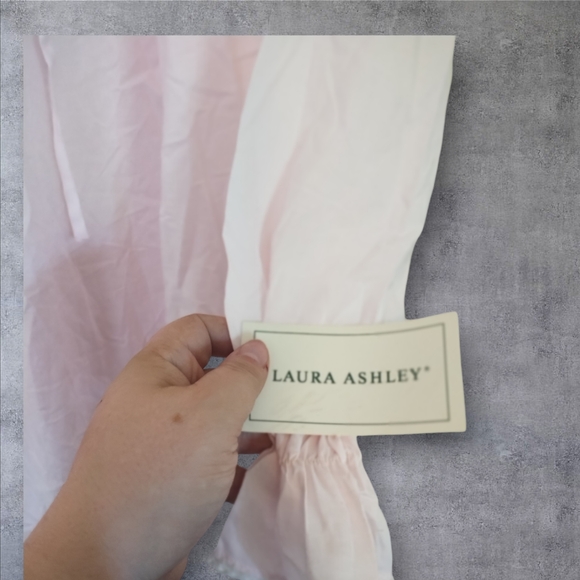 NWT Laura Ashley small pale rose ruffled collar who is embroidered edging - Picture 8 of 16